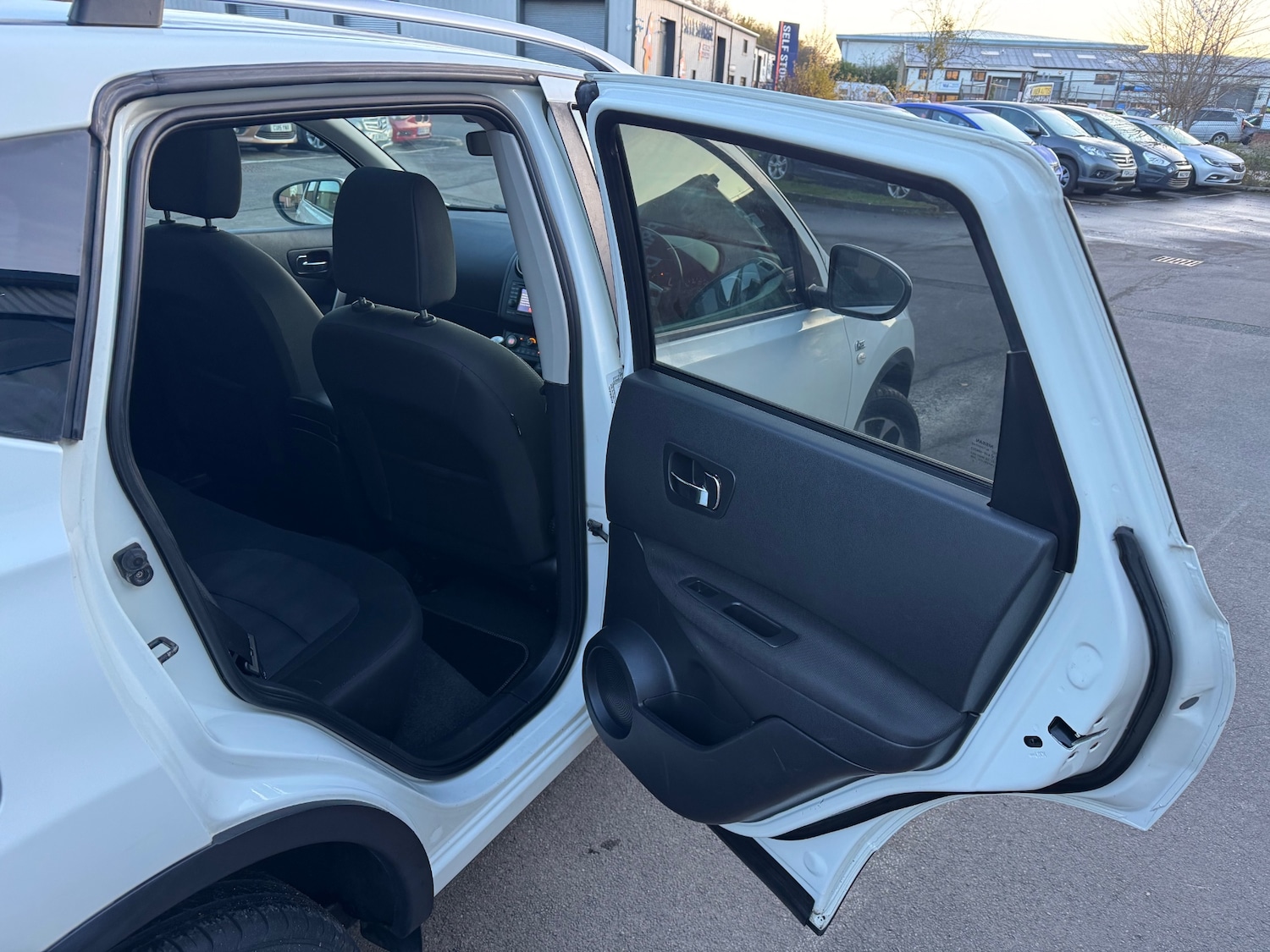 Used Nissan Qashqai 2012 for sale - 76800303: Photo 27