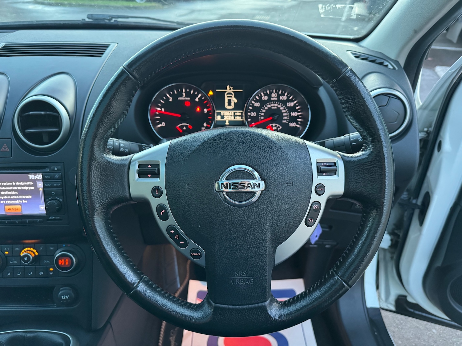 Used Nissan Qashqai 2012 for sale - 76800303: Photo 35