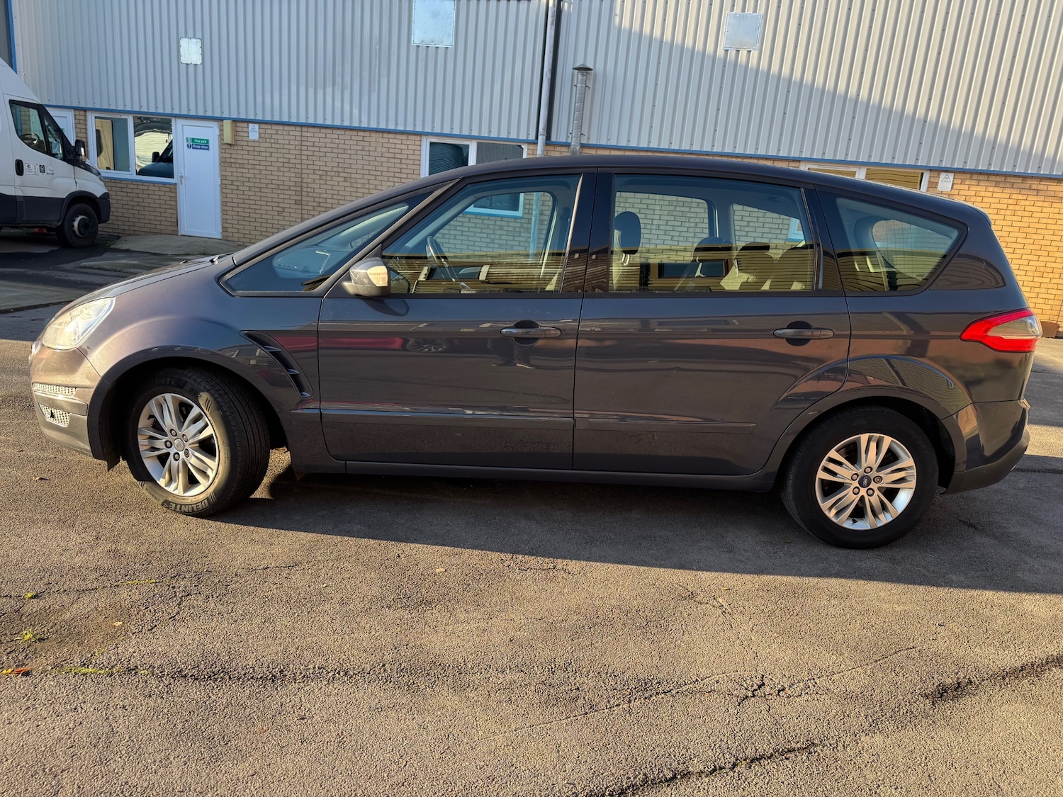 Used Ford S-Max 2012 for sale - 76799641: Photo 16