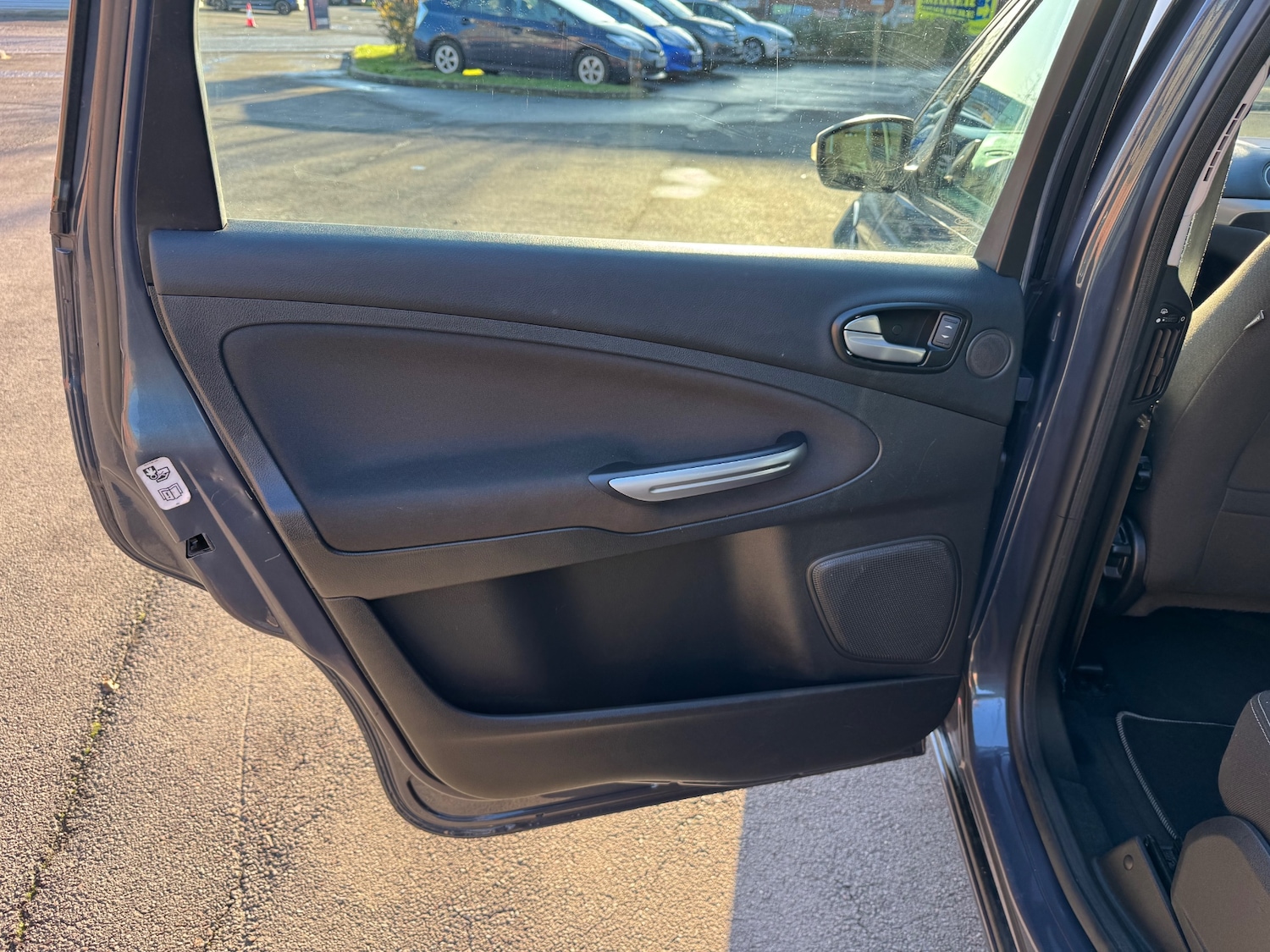 Used Ford S-Max 2012 for sale - 76799641: Photo 24