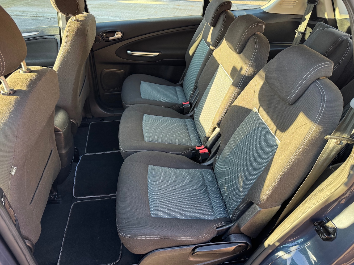 Used Ford S-Max 2012 for sale - 76799641: Photo 25