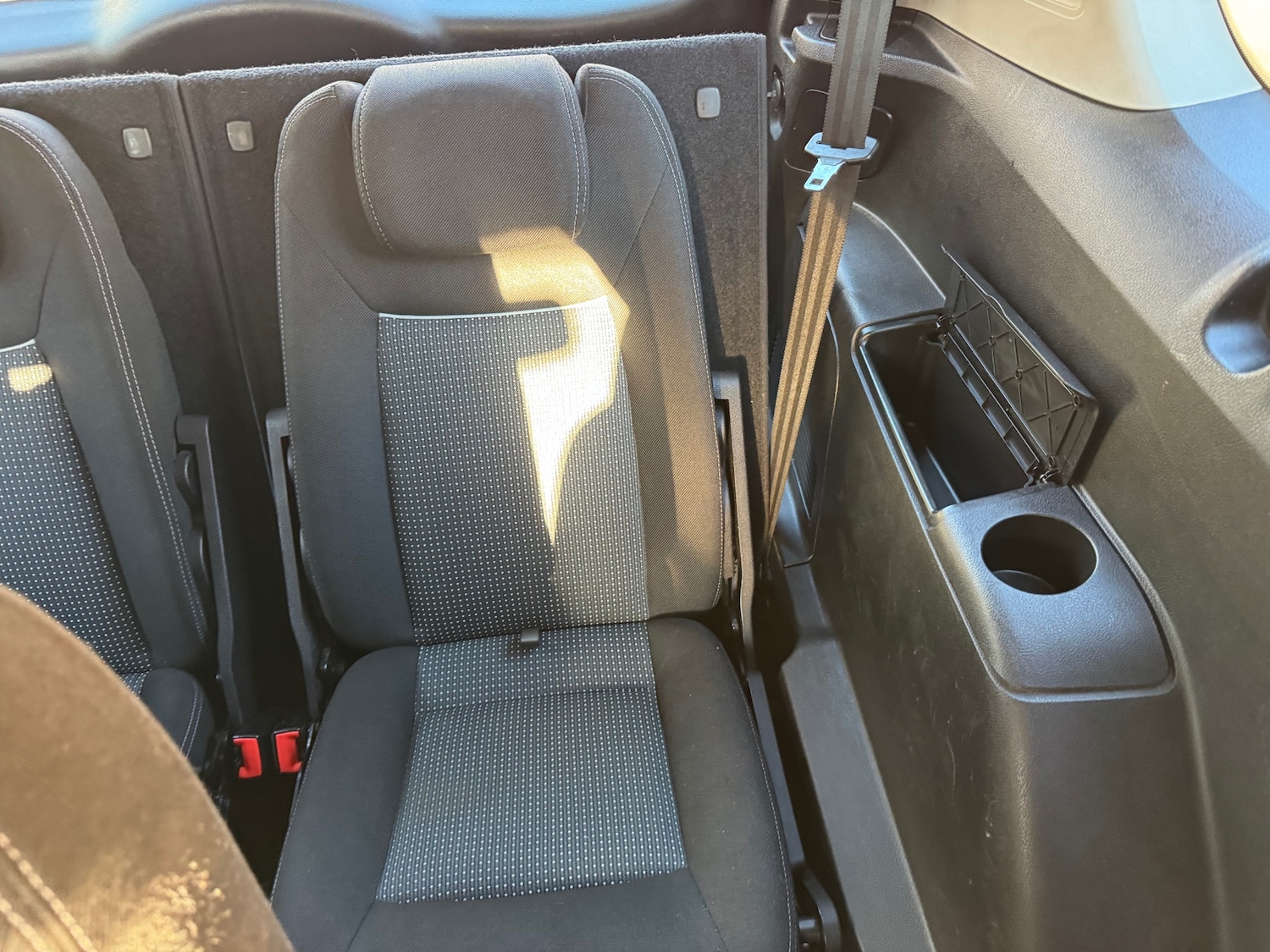 Used Ford S-Max 2012 for sale - 76799641: Photo 27