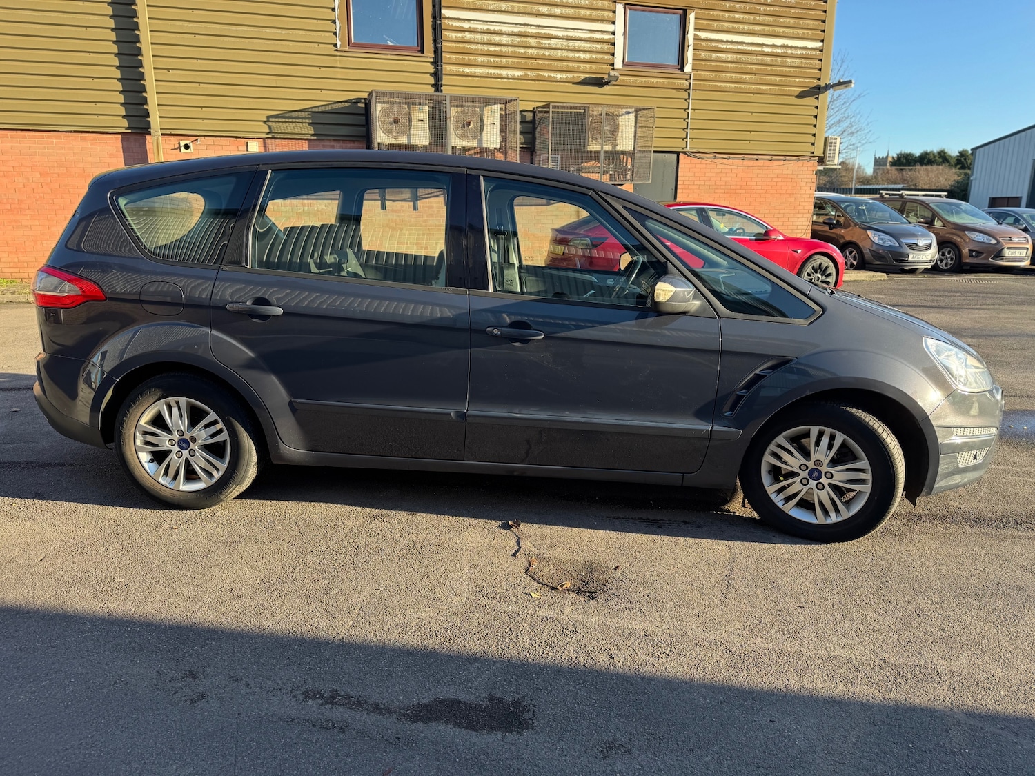 Used Ford S-Max 2012 for sale - 76799641: Photo 8