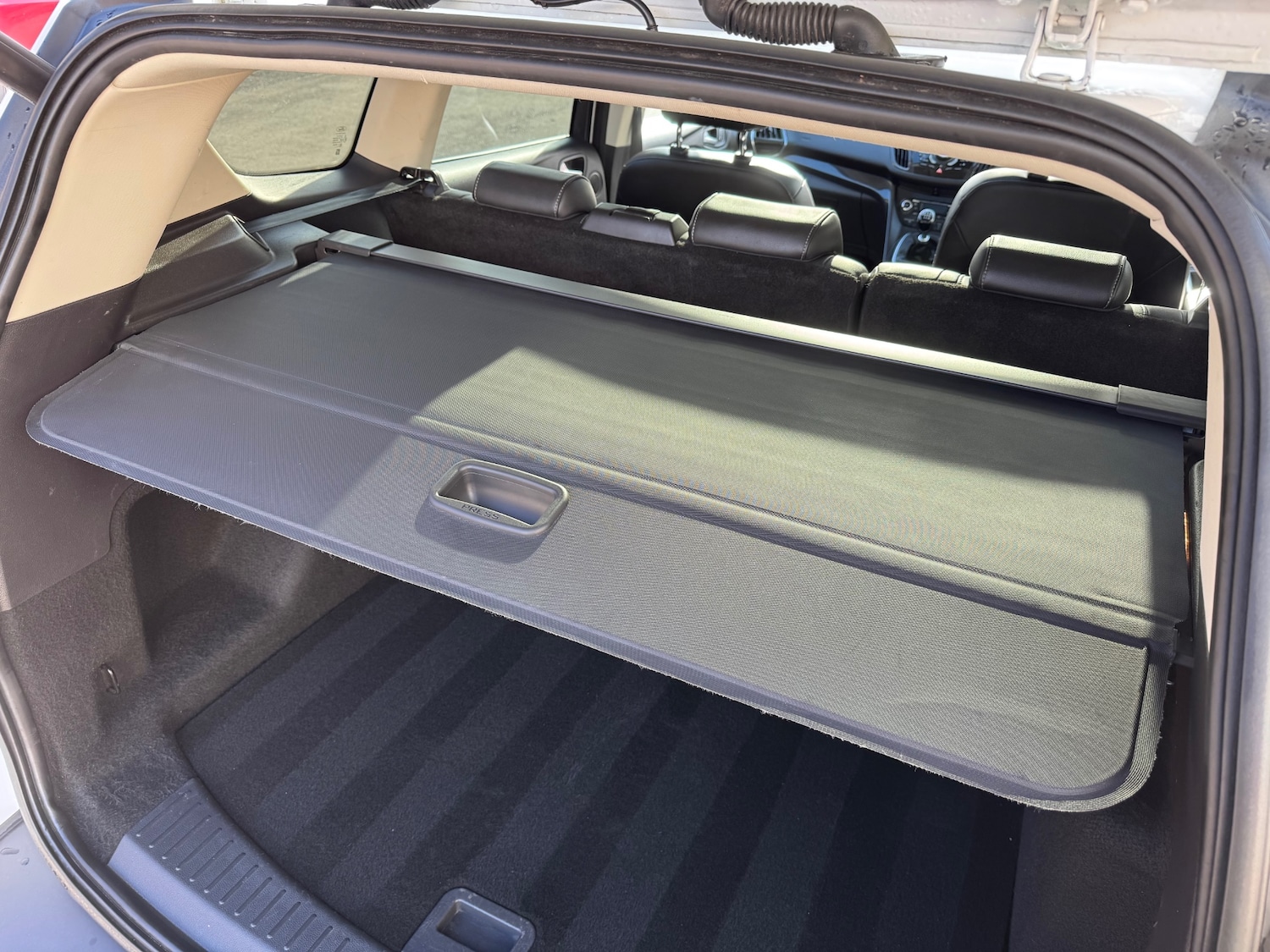 Used Ford Kuga 2013 for sale - 76725549: Photo 32