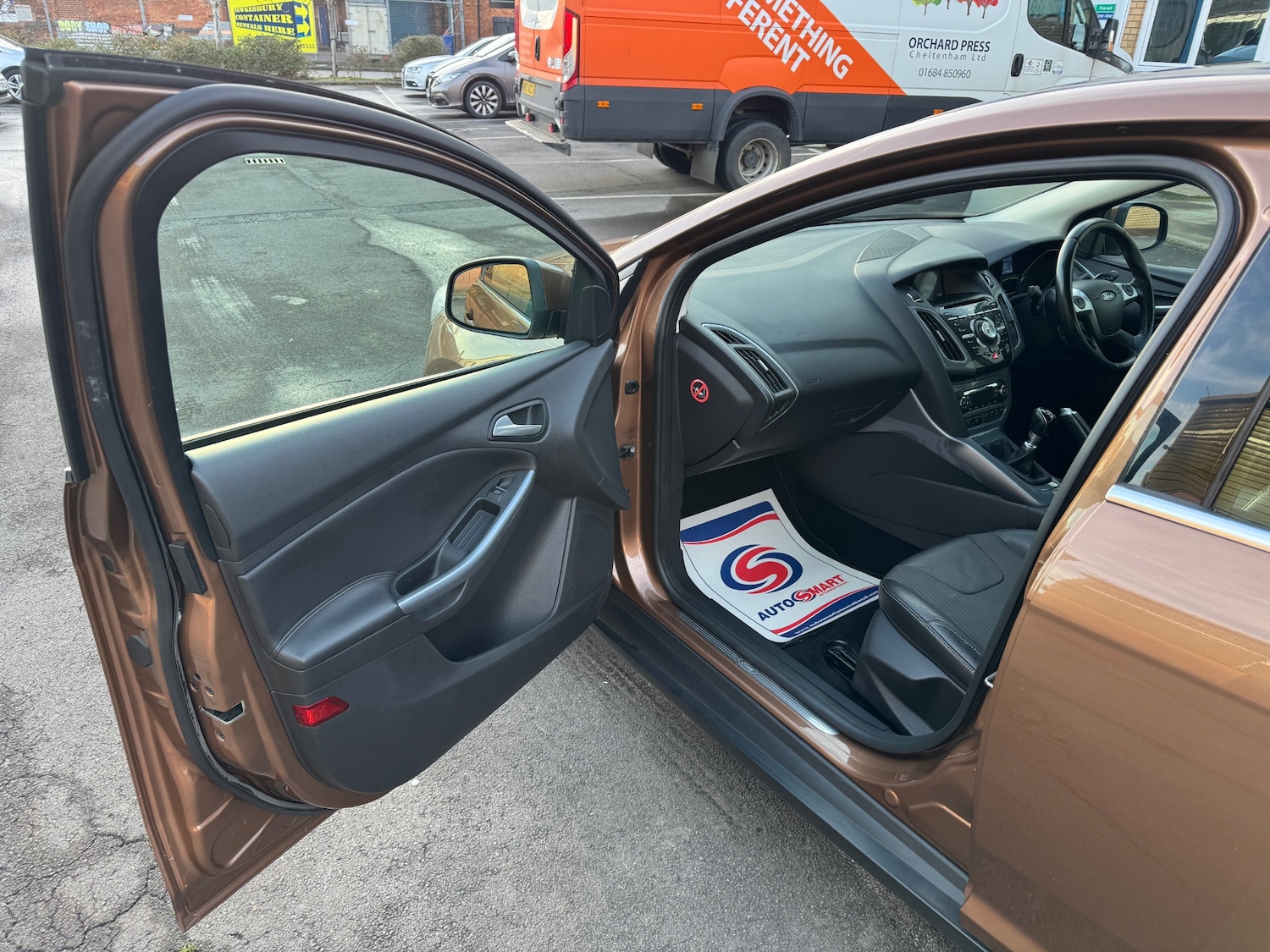 Used Ford Focus 2014 for sale - 76934118: Photo 19