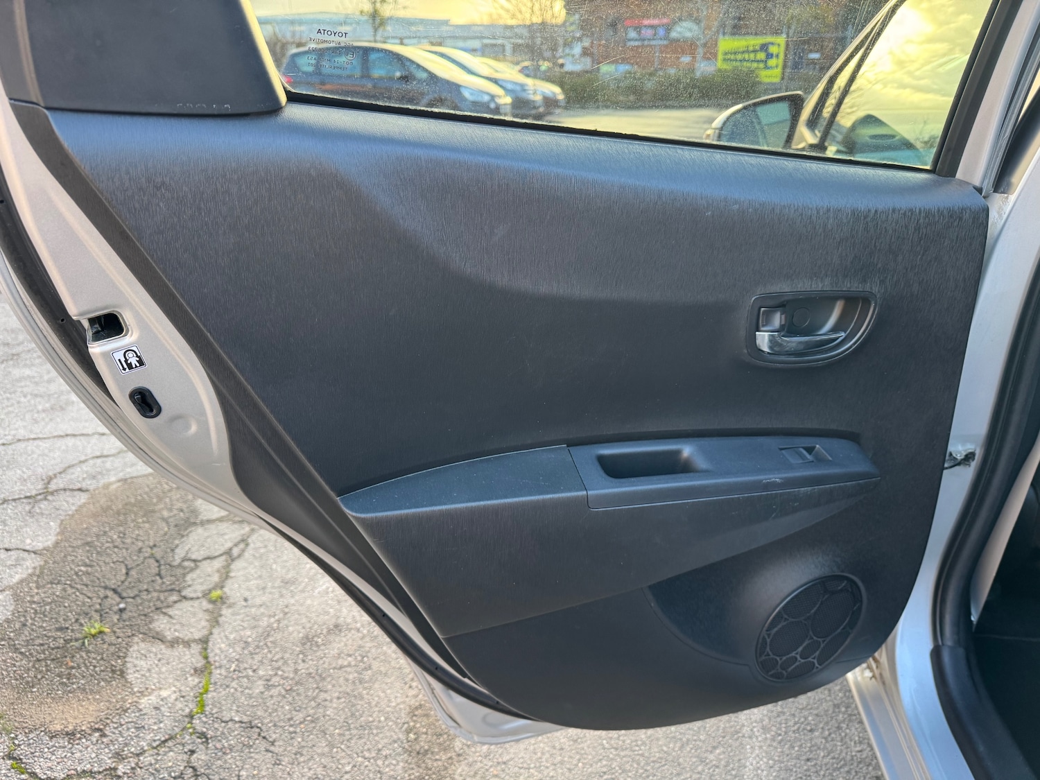 Used Toyota Yaris 2014 for sale - 77008886: Photo 23