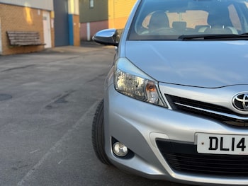 Used Toyota Yaris 2014 for sale - 77008886: Photo