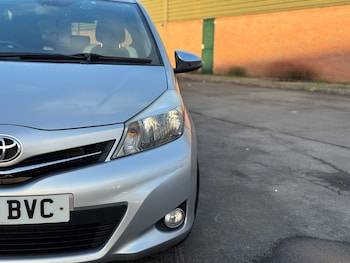 Used Toyota Yaris 2014 for sale - 77008886: Photo