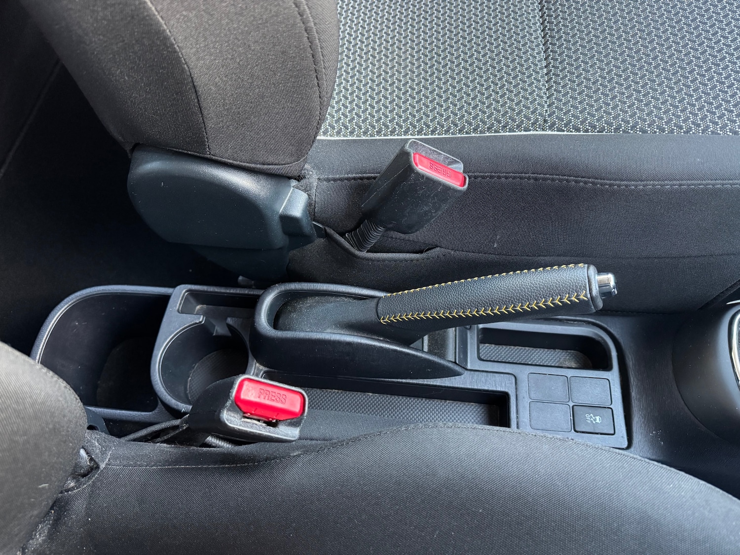 Used Toyota Yaris 2014 for sale - 77008886: Photo 50