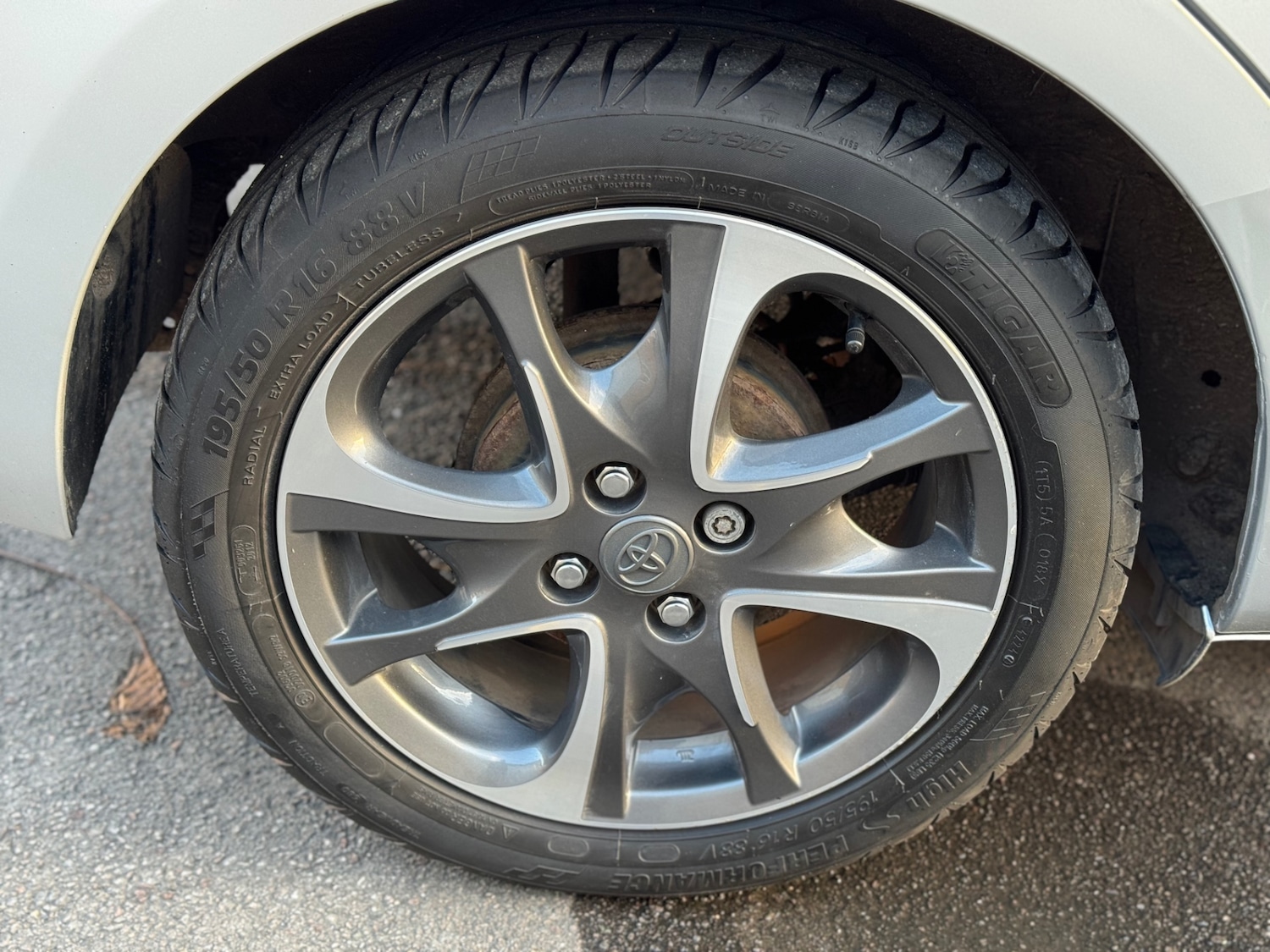 Used Toyota Yaris 2014 for sale - 77008886: Photo 9