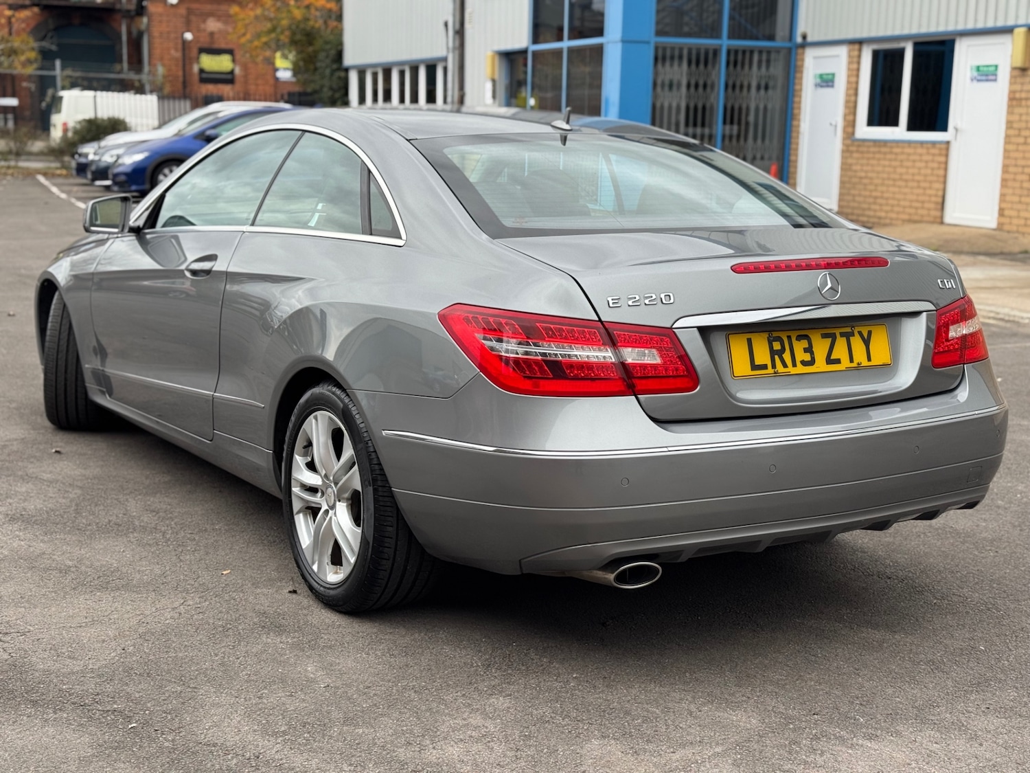 Used Mercedes-Benz E Class 2013 for sale - 76725977: Photo 12