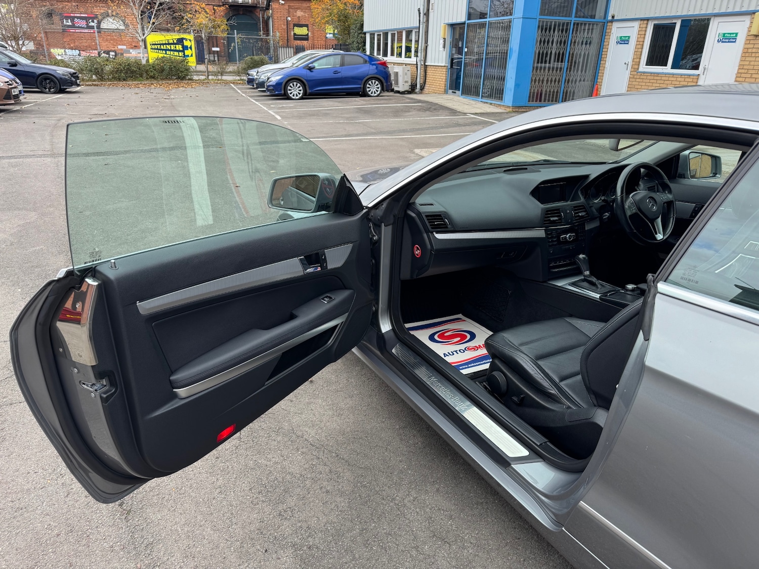 Used Mercedes-Benz E Class 2013 for sale - 76725977: Photo 17