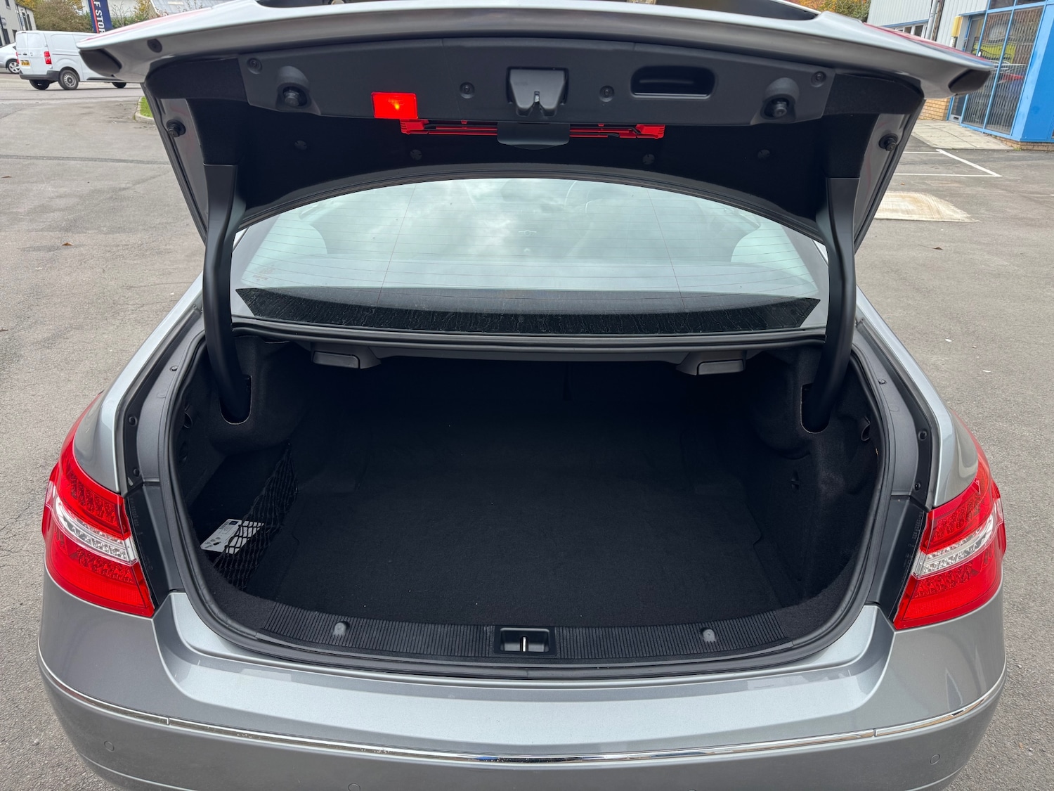 Used Mercedes-Benz E Class 2013 for sale - 76725977: Photo 22