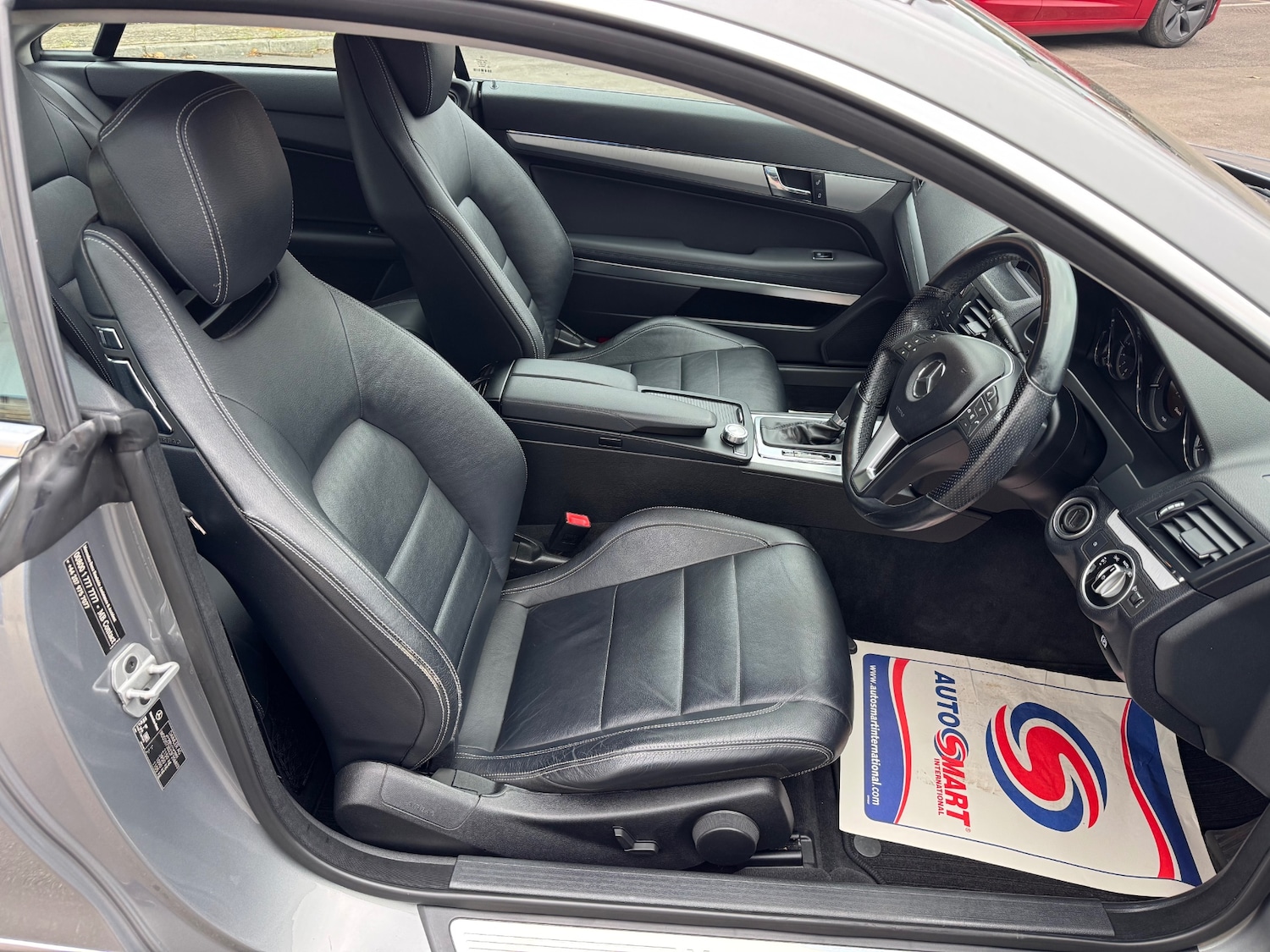 Used Mercedes-Benz E Class 2013 for sale - 76725977: Photo 27