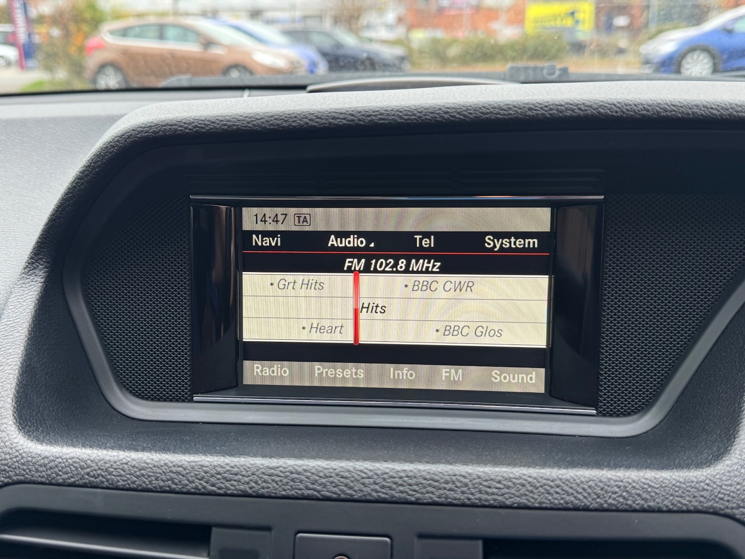 Used Mercedes-Benz E Class 2013 for sale - 76725977: Photo 40