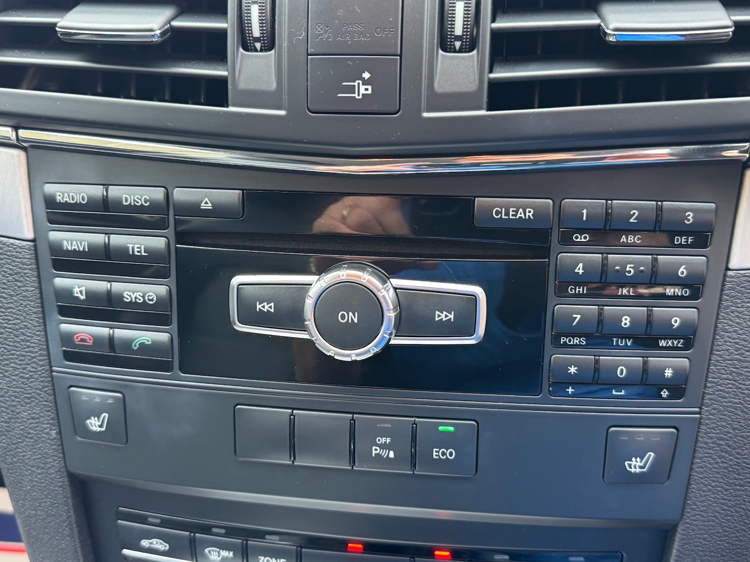 Used Mercedes-Benz E Class 2013 for sale - 76725977: Photo 42