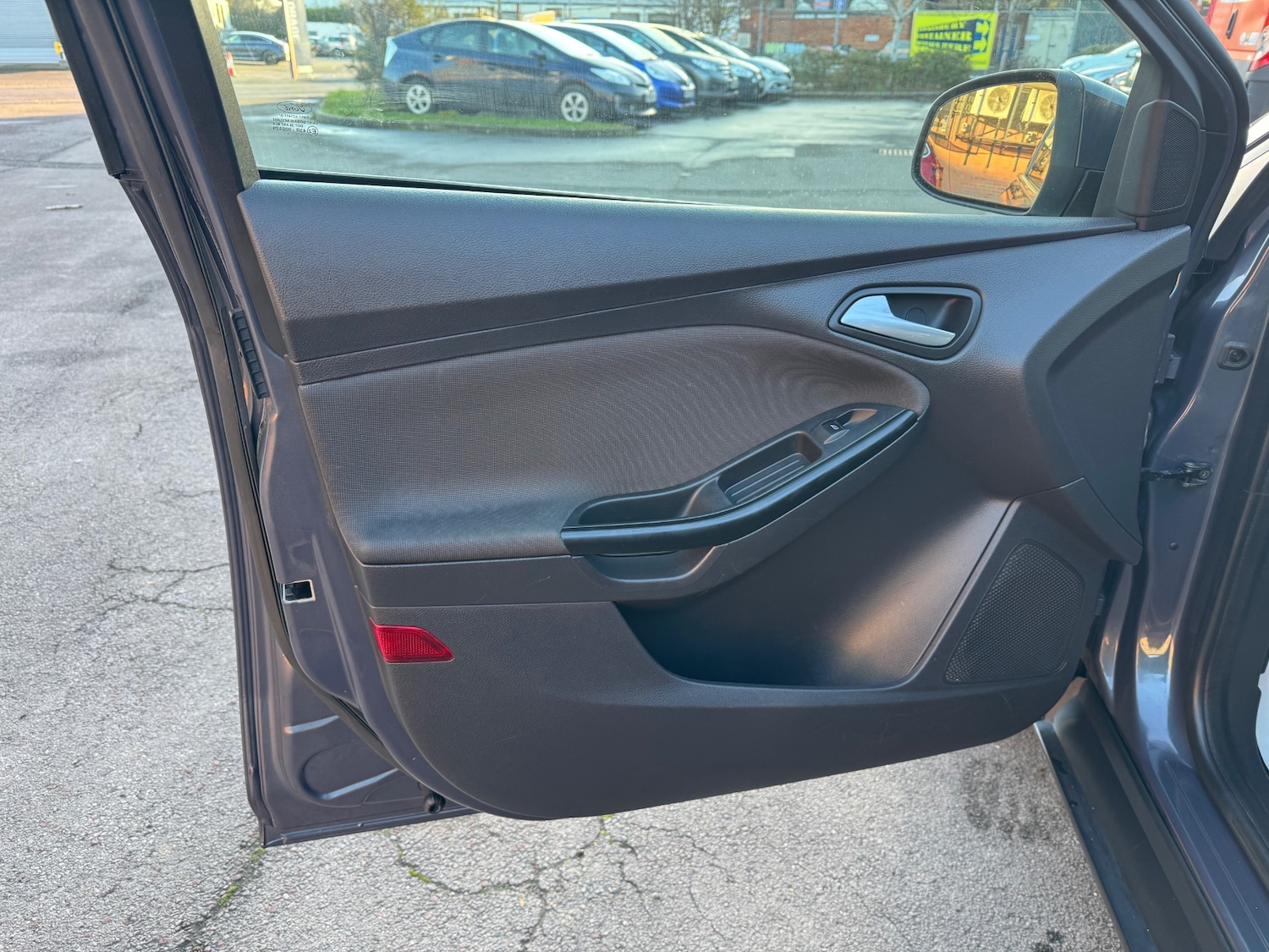 Used Ford Focus 2011 for sale - 76799652: Photo 18