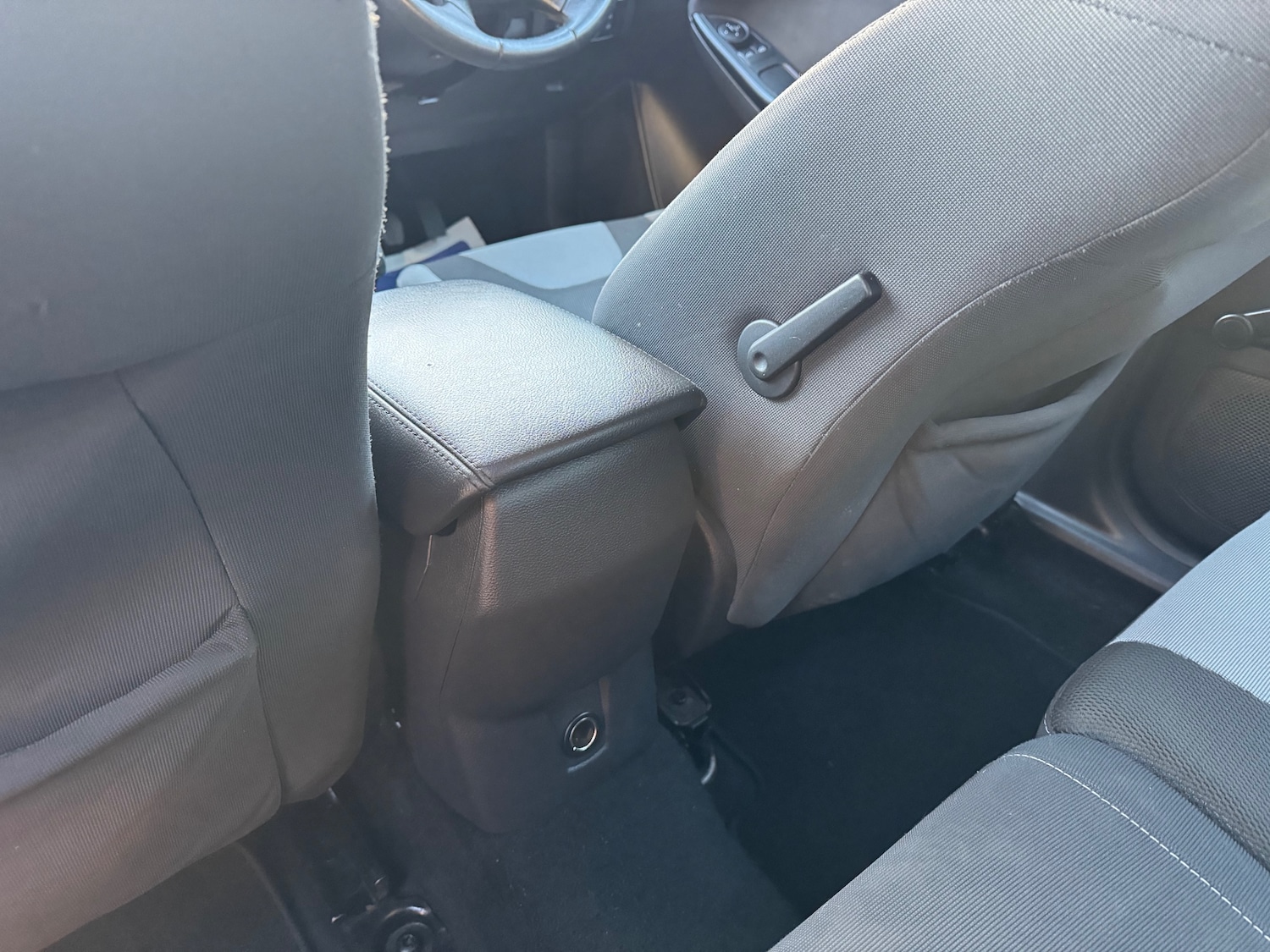 Used Ford Focus 2011 for sale - 76799652: Photo 24