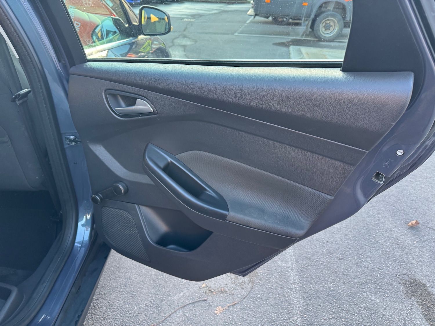 Used Ford Focus 2011 for sale - 76799652: Photo 28