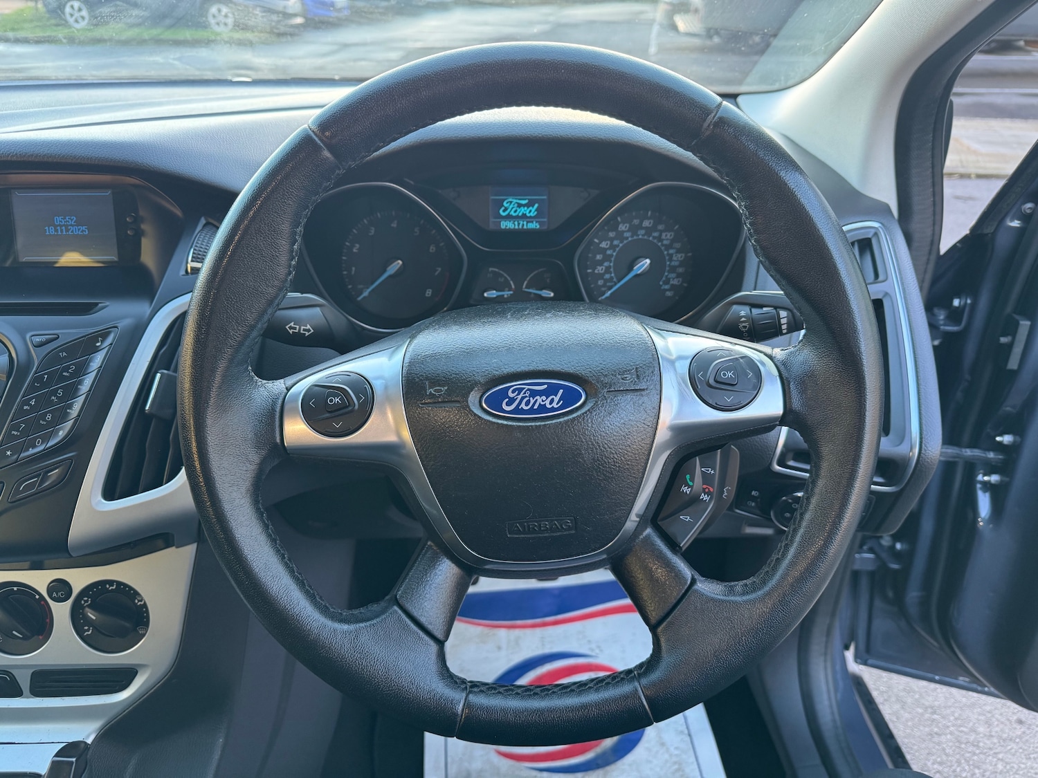 Used Ford Focus 2011 for sale - 76799652: Photo 35