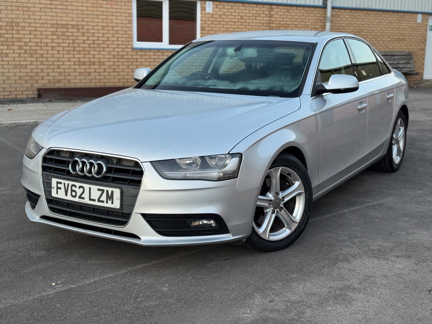 Used Audi A4 2012 for sale - 76725797: Photo 1