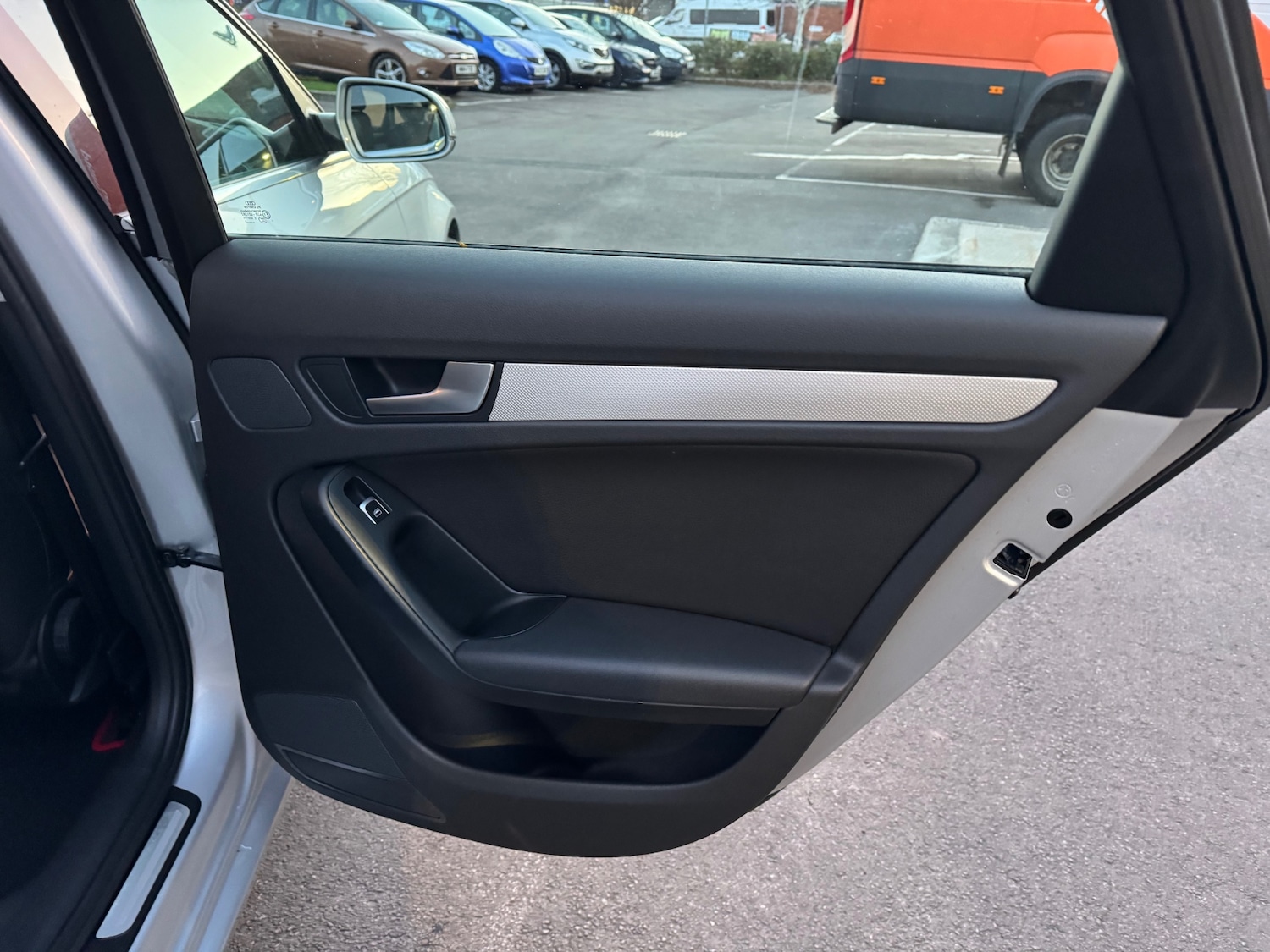 Used Audi A4 2012 for sale - 76725797: Photo 30