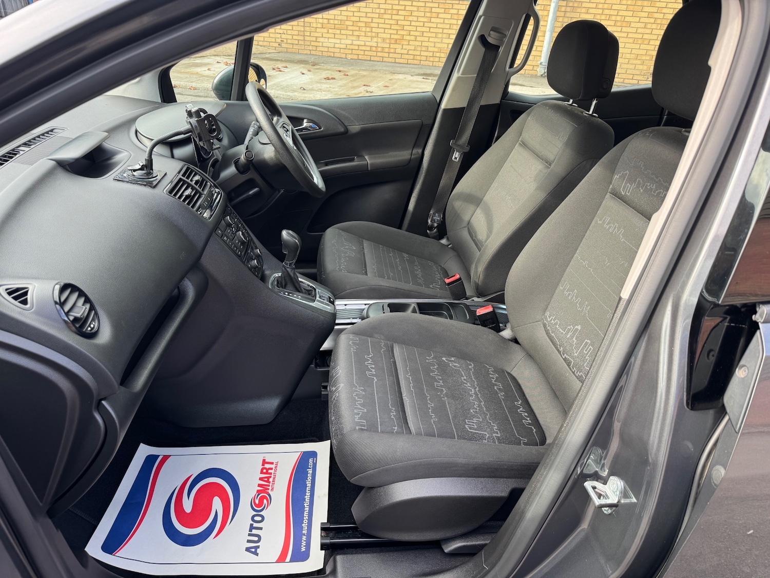 Used Vauxhall Meriva 2011 for sale - 76725988: Photo 21