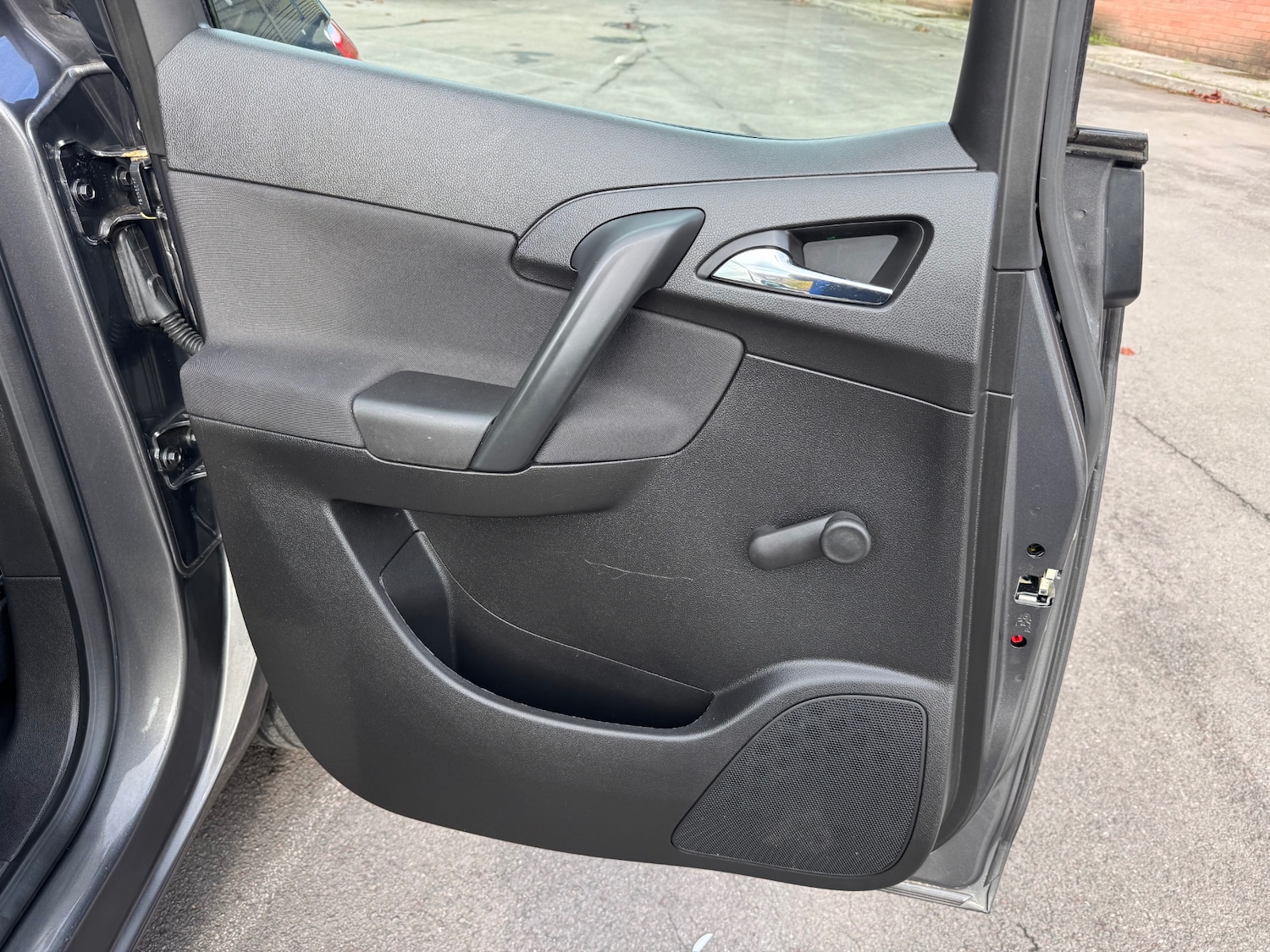 Used Vauxhall Meriva 2011 for sale - 76725988: Photo 24