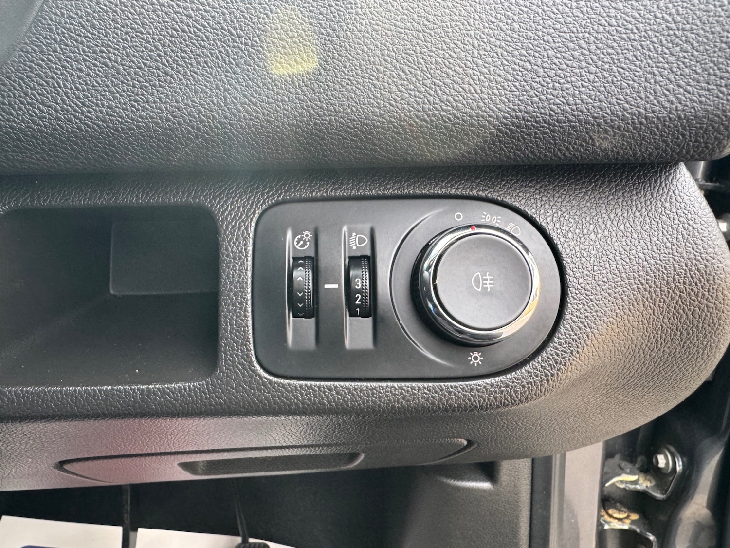 Used Vauxhall Meriva 2011 for sale - 76725988: Photo 37