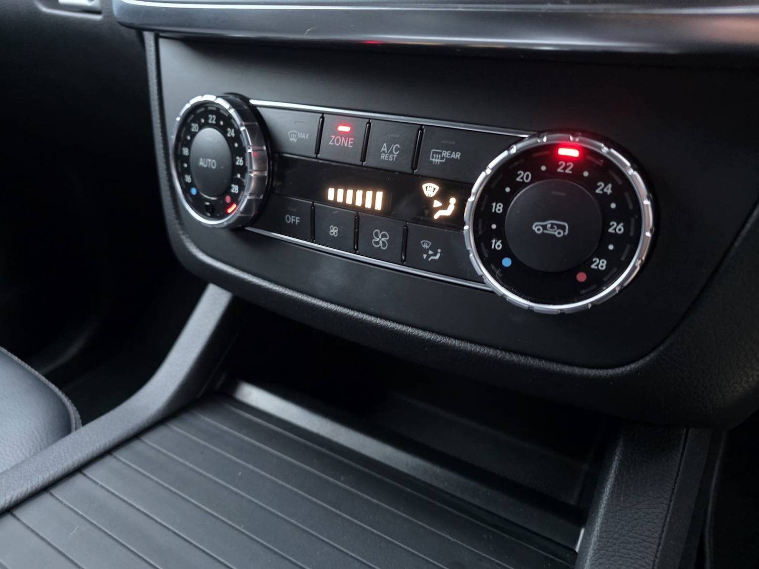 Used Mercedes-Benz M Class 2013 for sale - 77055034: Photo 36