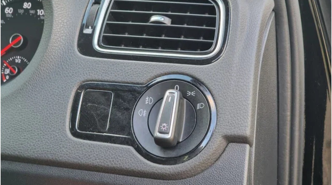 Used Volkswagen Polo 2016 for sale - 77649714: Photo 12