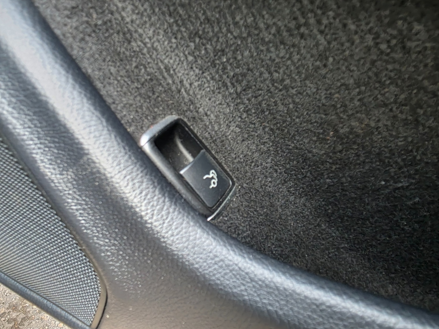 Used Mercedes-Benz C Class 2015 for sale - 76407245: Photo 29