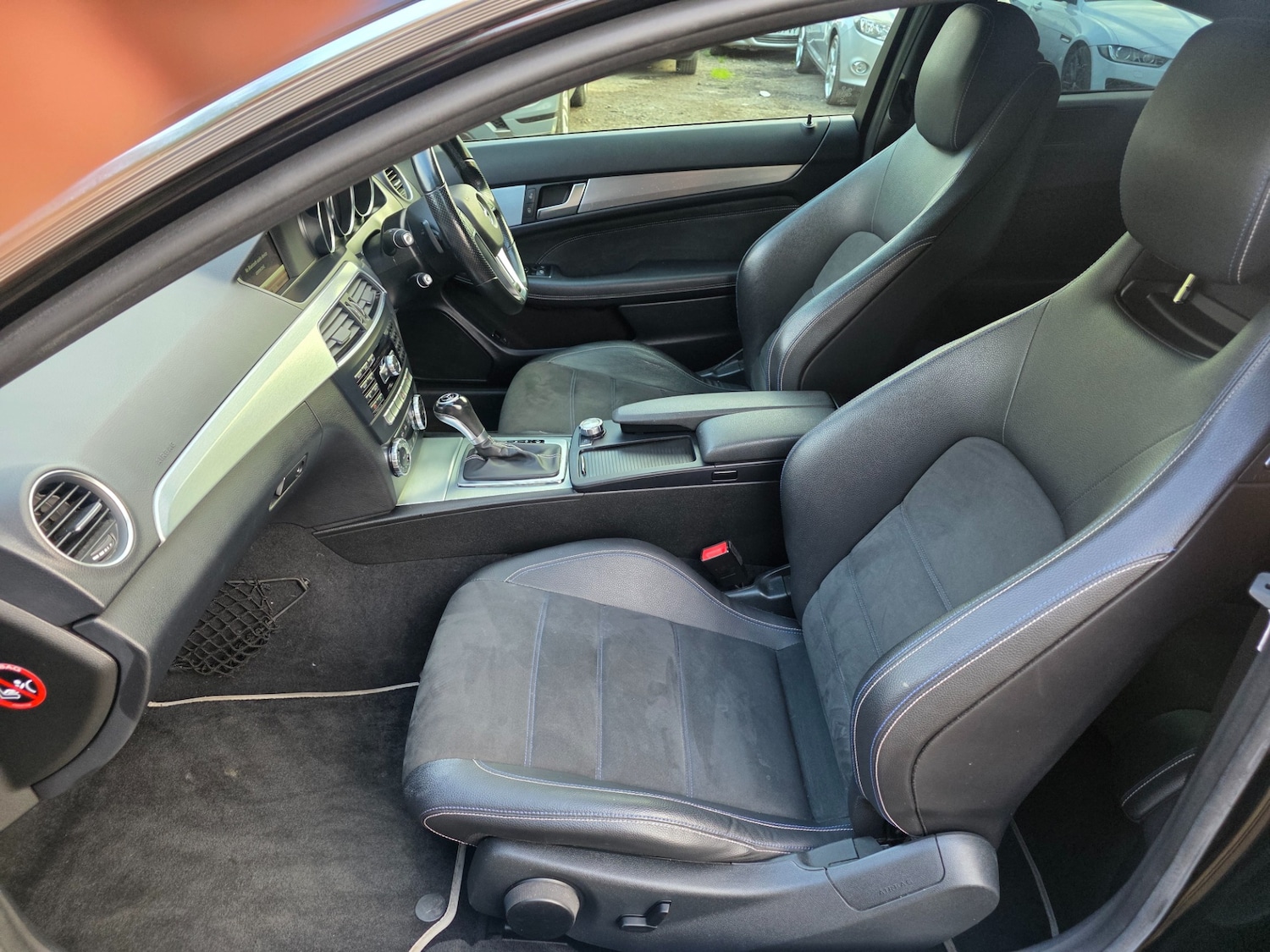 Used Mercedes-Benz C Class 2015 for sale - 76407245: Photo 37