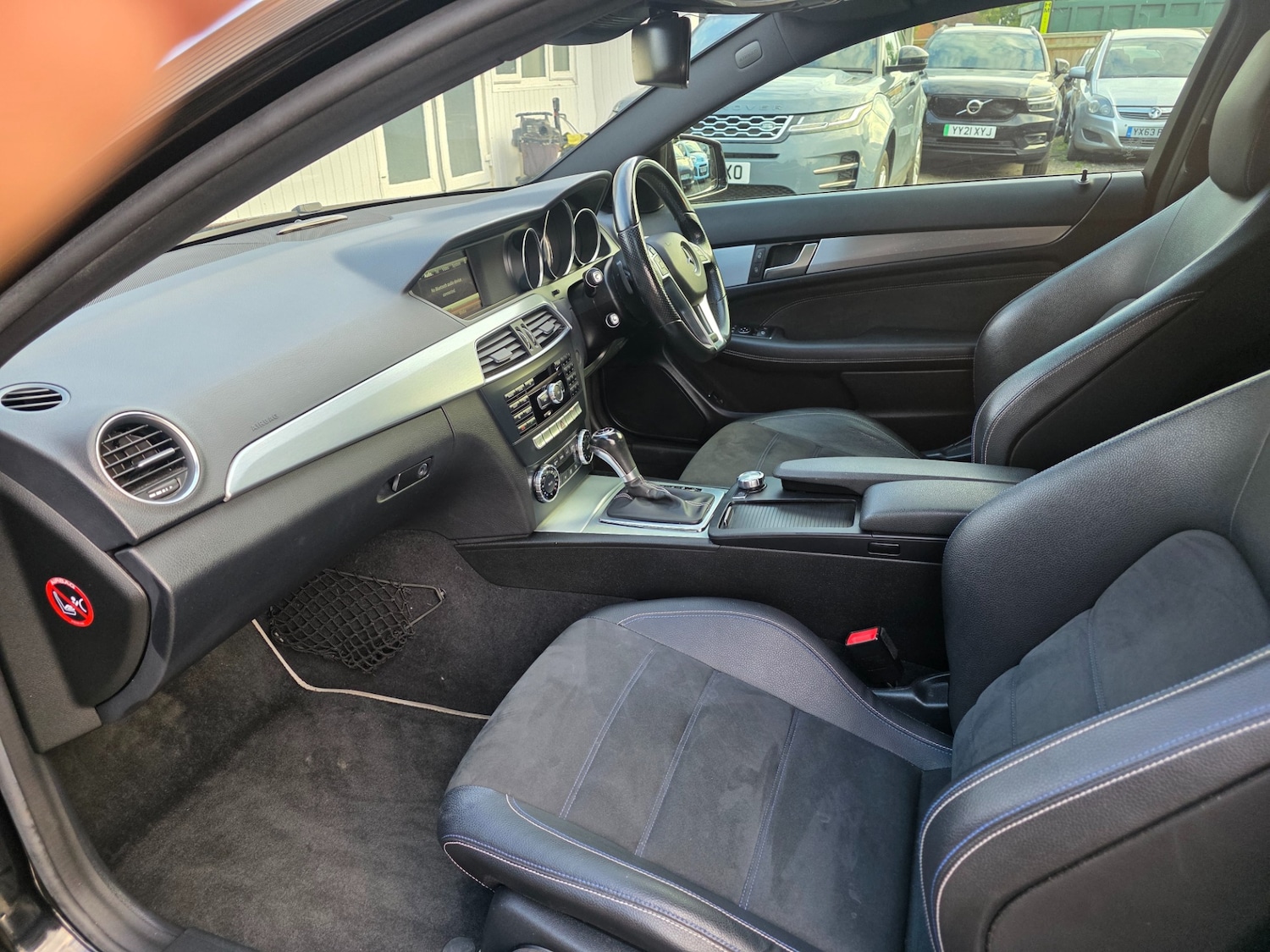 Used Mercedes-Benz C Class 2015 for sale - 76407245: Photo 39