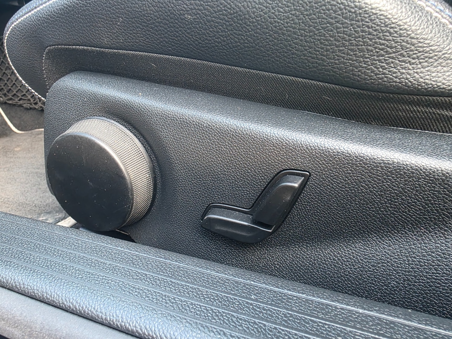 Used Mercedes-Benz C Class 2015 for sale - 76407245: Photo 41