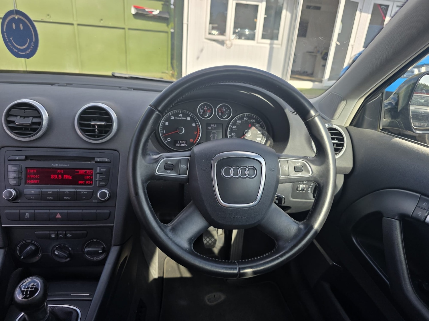 Vehicle 33