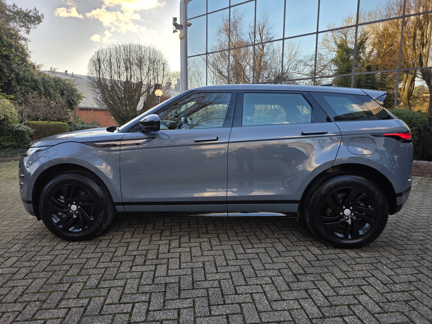 Used Land Rover Range Rover Evoque 2023 for sale - 77896819: Photo 5