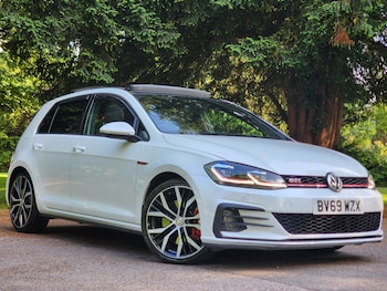 Used Volkswagen Golf 2019 for sale - 76101009: Photo