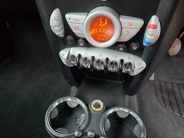 Used MINI Hatch 2010 for sale - 73606210: Photo 17