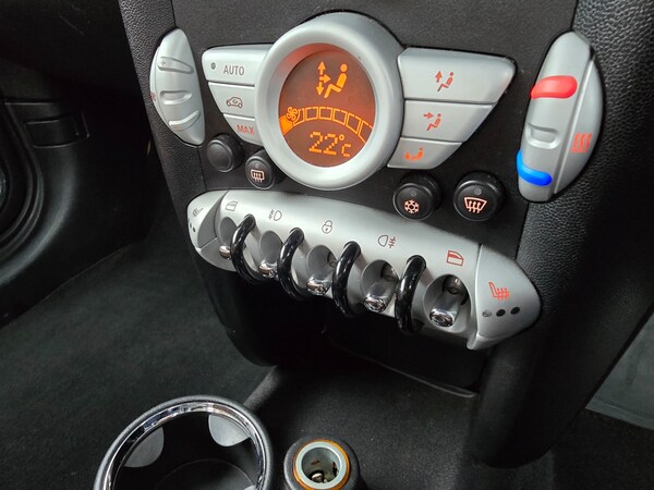 Used MINI Hatch 2010 for sale - 73606210: Photo 38