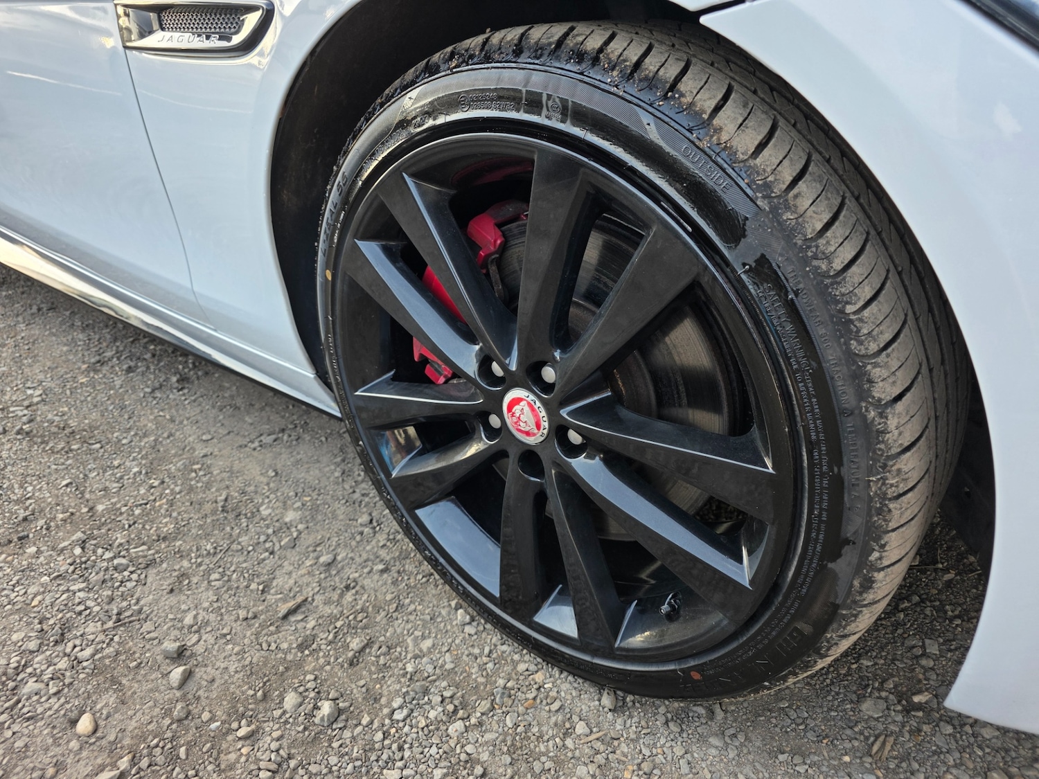 Used Jaguar XE 2015 for sale - 76407329: Photo 10