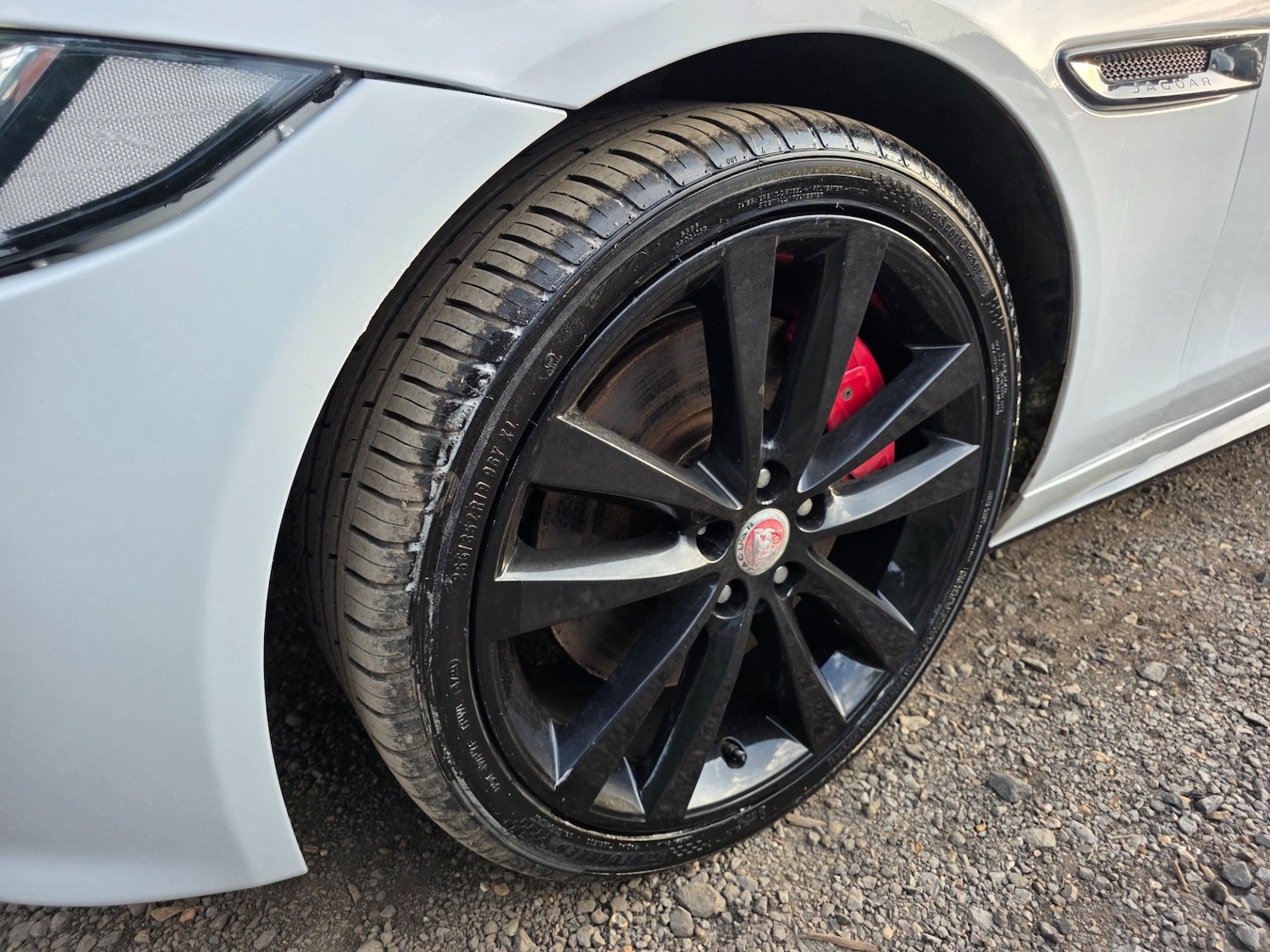 Used Jaguar XE 2015 for sale - 76407329: Photo 16