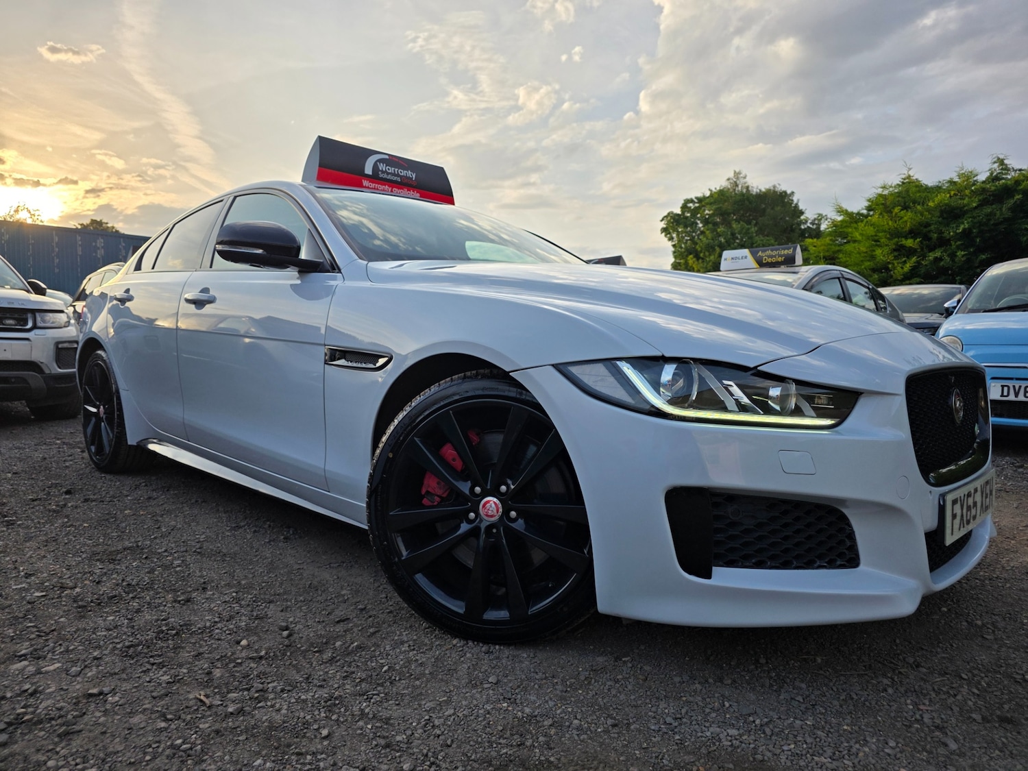 Used Jaguar XE 2015 for sale - 76407329: Photo 17
