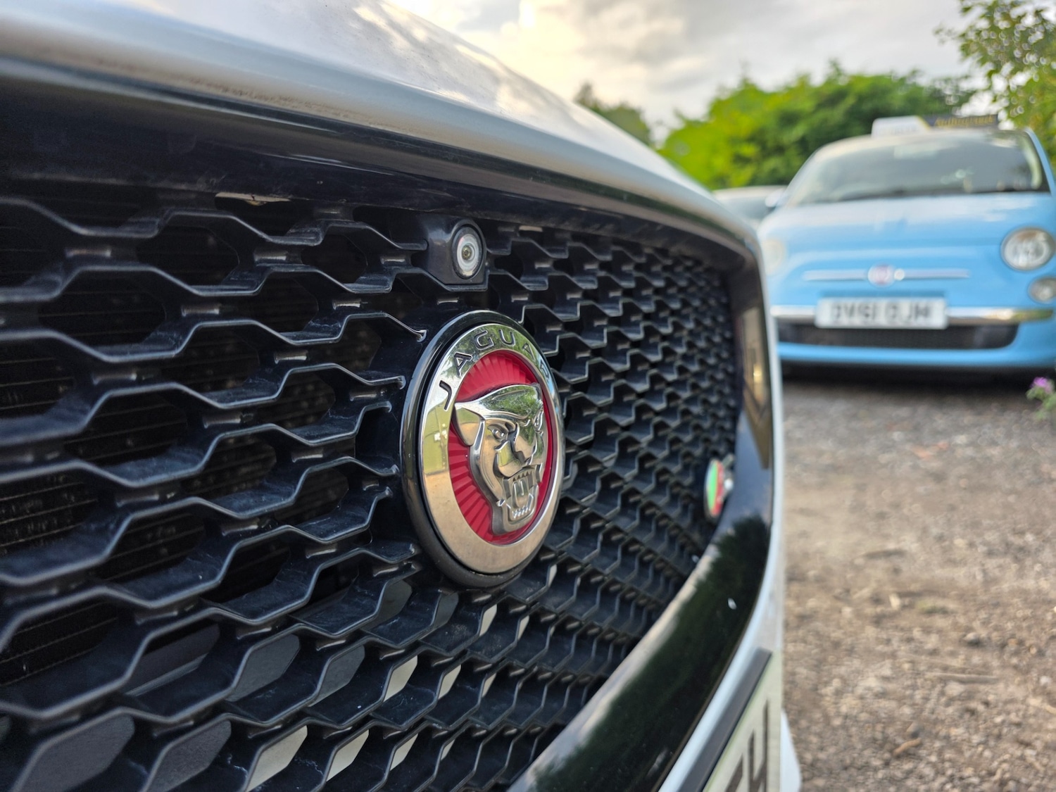 Used Jaguar XE 2015 for sale - 76407329: Photo 24