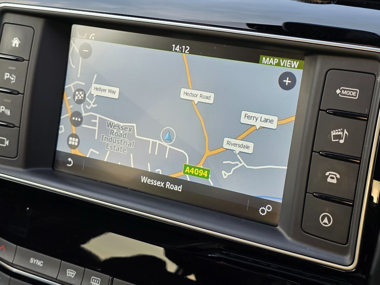 Used Jaguar XE 2015 for sale - 76407329: Photo 43