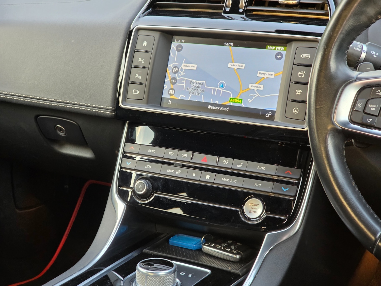 Used Jaguar XE 2015 for sale - 76407329: Photo 50