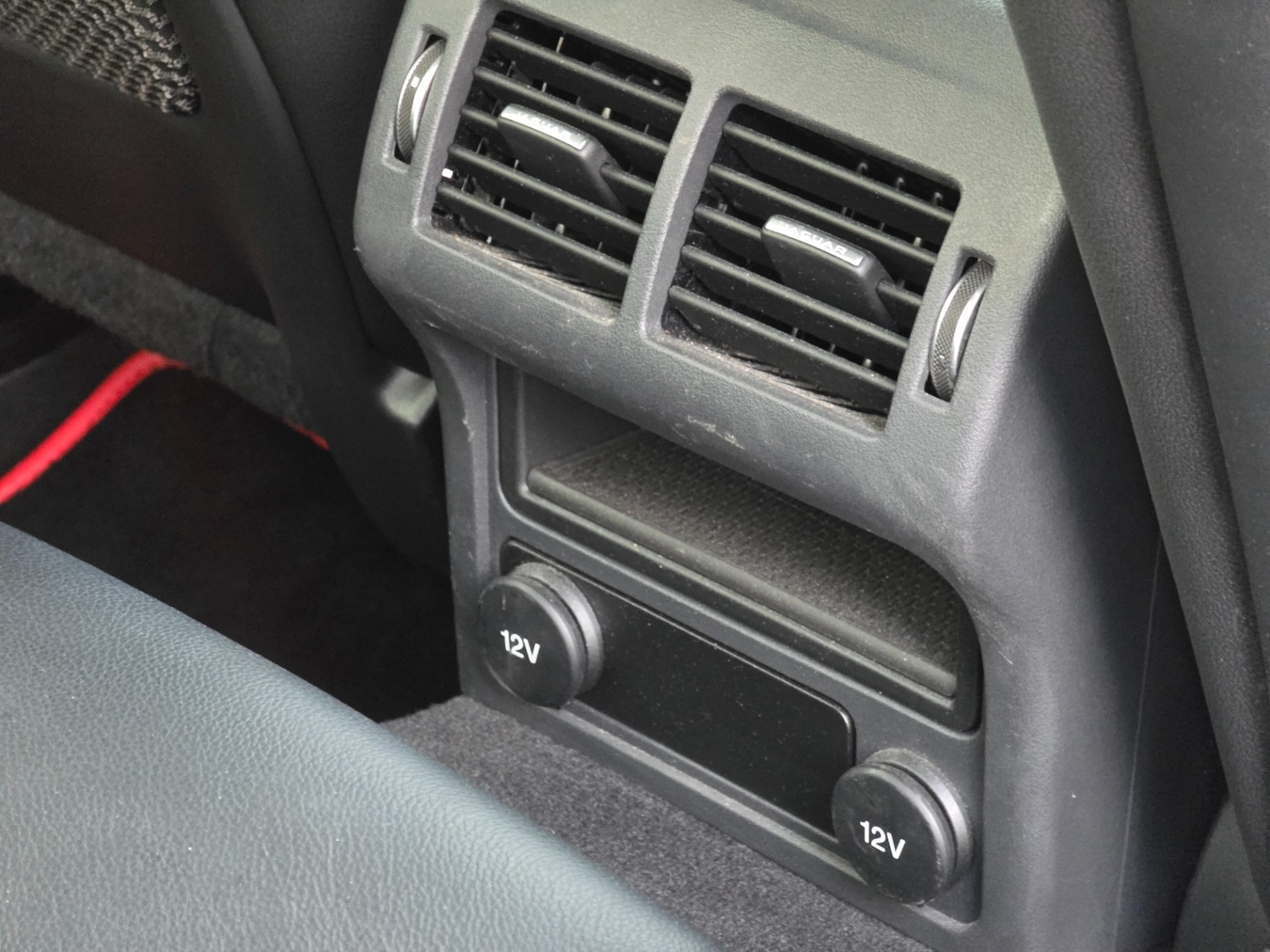 Used Jaguar XE 2015 for sale - 76407329: Photo 51