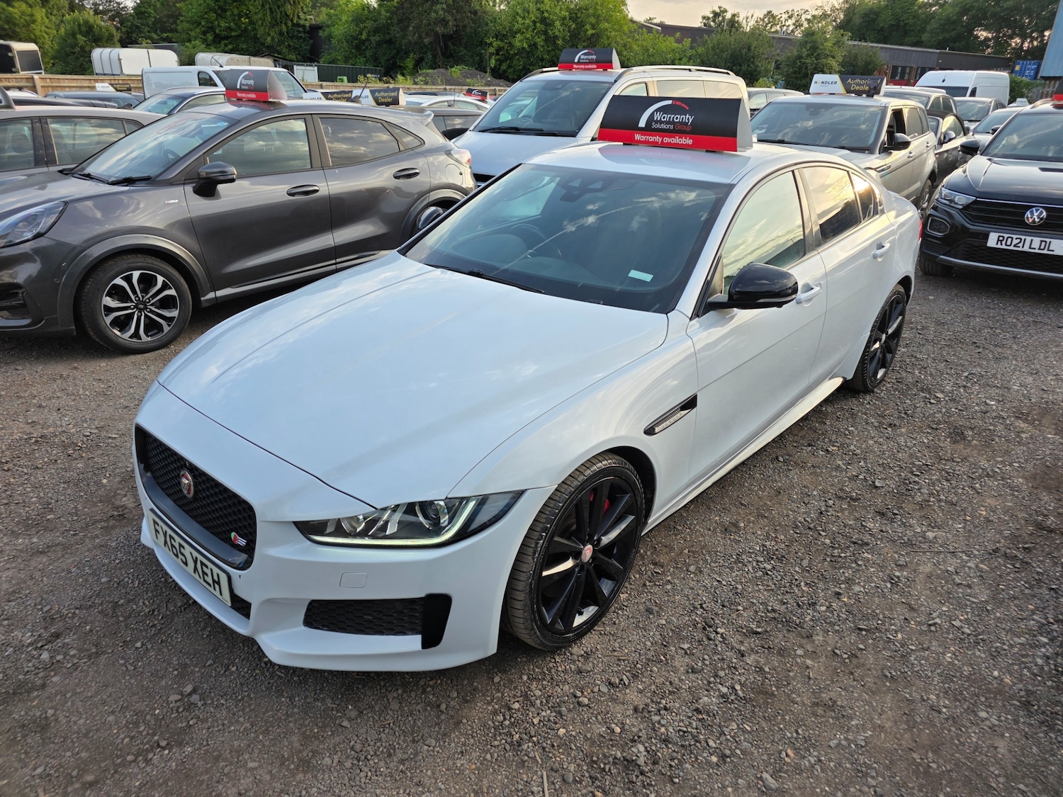 Used Jaguar XE 2015 for sale - 76407329: Photo 7