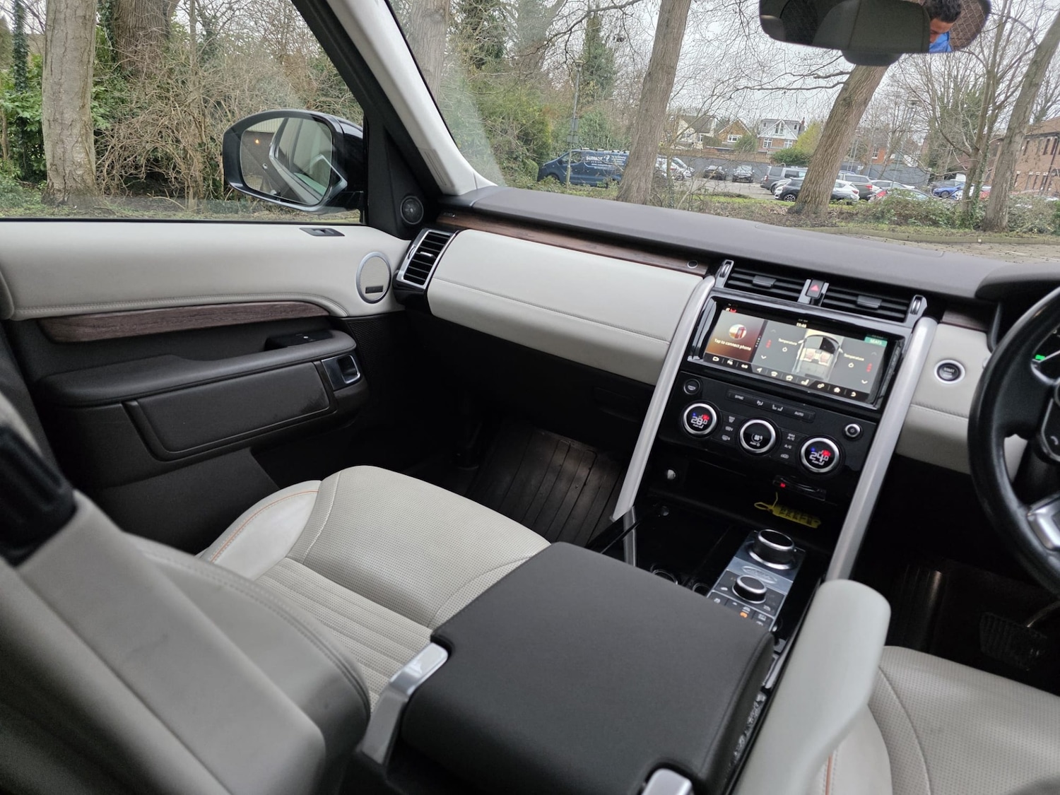 Used Land Rover Discovery 2017 for sale - 77432550: Photo 18