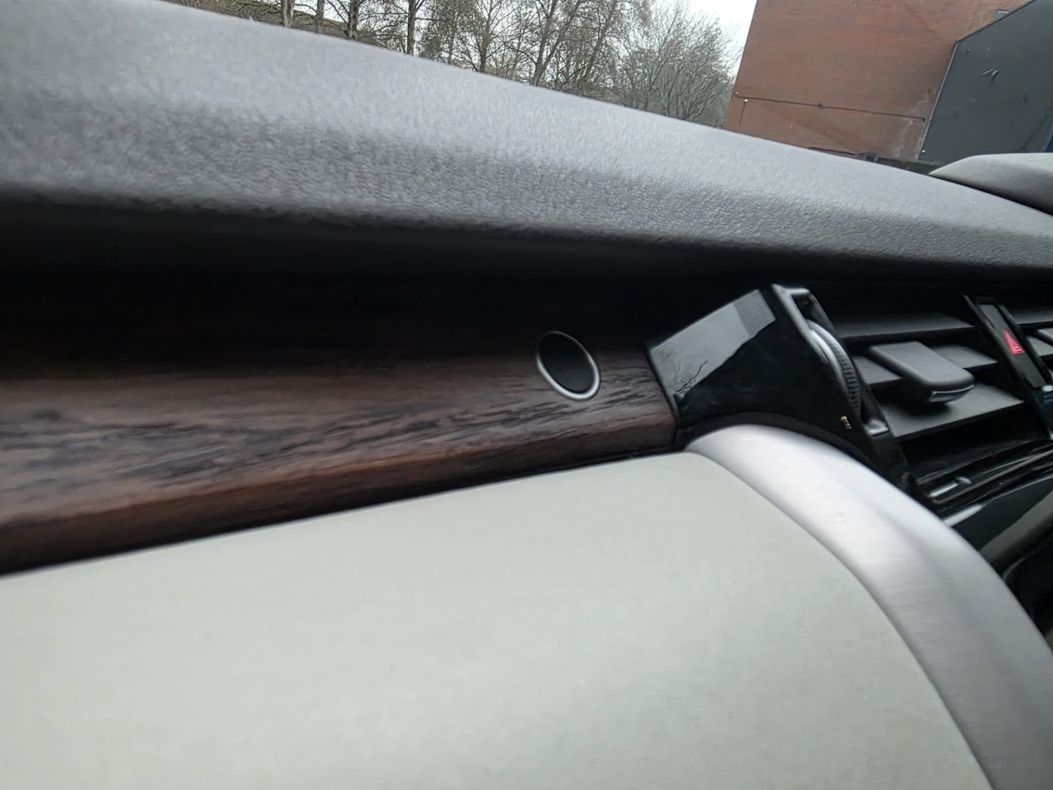 Used Land Rover Discovery 2017 for sale - 77432550: Photo 30